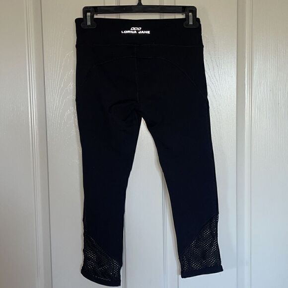 Lorna Jane black leggings size xs - Picture 3 of 3